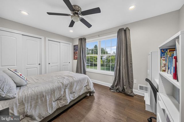 7 SARAH CT, Monmouth Junction, NJ 08852