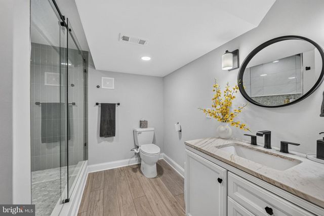 7 SARAH CT, Monmouth Junction, NJ 08852