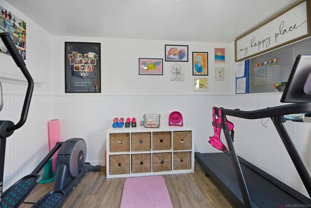 2121 Emberwood Way, Escondido, CA 92029