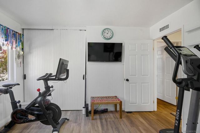 2121 Emberwood Way, Escondido, CA 92029