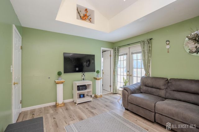 2284 Polk Avenue, North Brunswick, NJ 08902