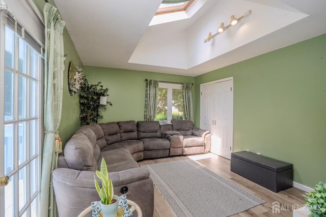 2284 Polk Avenue, North Brunswick, NJ 08902