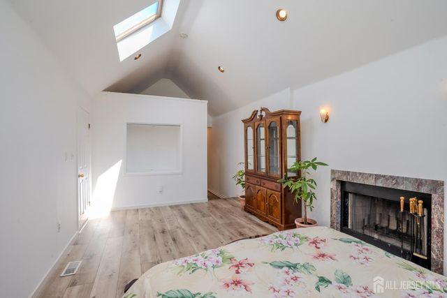 2284 Polk Avenue, North Brunswick, NJ 08902