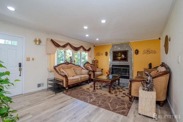 2284 Polk Avenue, North Brunswick, NJ 08902