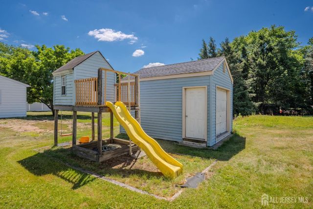 2284 Polk Avenue, North Brunswick, NJ 08902