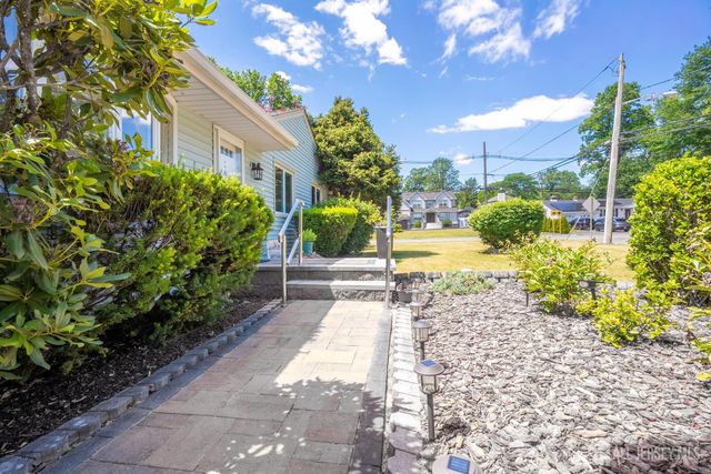 2284 Polk Avenue, North Brunswick, NJ 08902