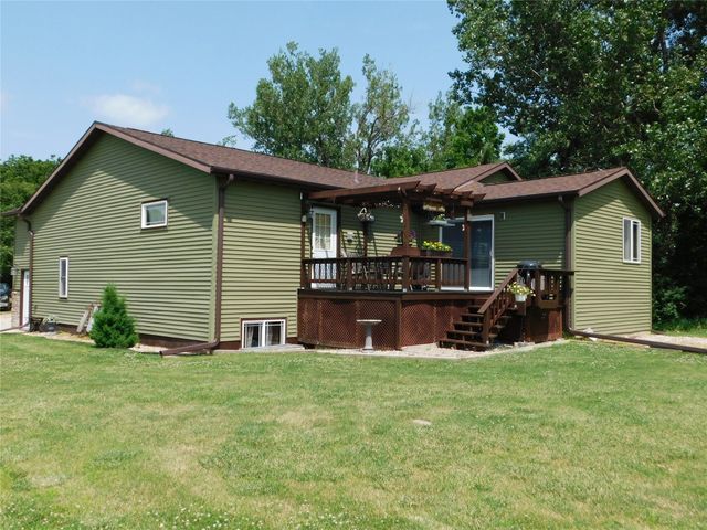 1202 Jasmine Street, Ogden, IA 50212