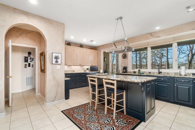 35 Hartura Way, Hot Springs Village, AR 71909