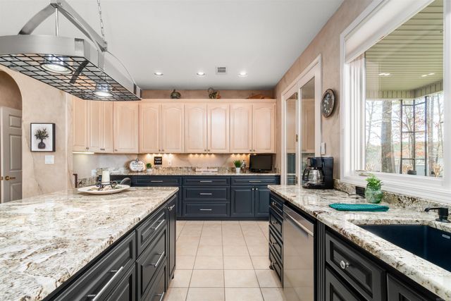 35 Hartura Way, Hot Springs Village, AR 71909