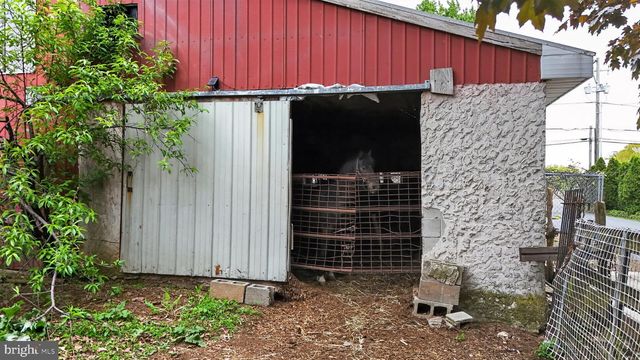 40 QUEEN RD, Intercourse, PA 17534