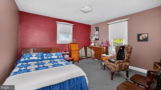 40 QUEEN RD, Intercourse, PA 17534