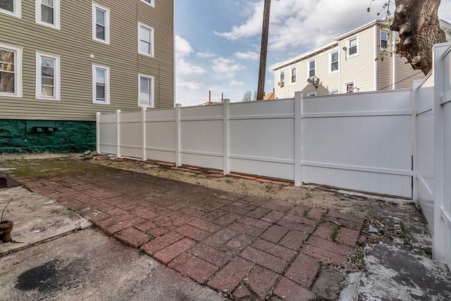 153 Union St B, Lawrence, MA 01841