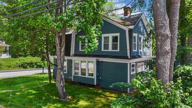 25 Wentworth Street, Plymouth, NH 03264