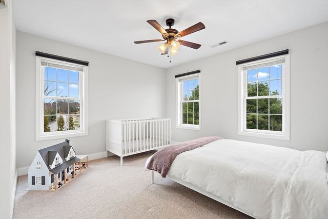 2 Northern Lights Way, Bellingham, MA 02019