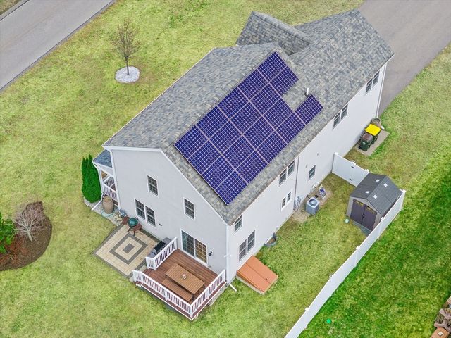 2 Northern Lights Way, Bellingham, MA 02019