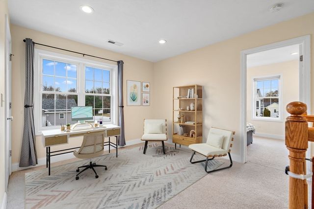 2 Northern Lights Way, Bellingham, MA 02019