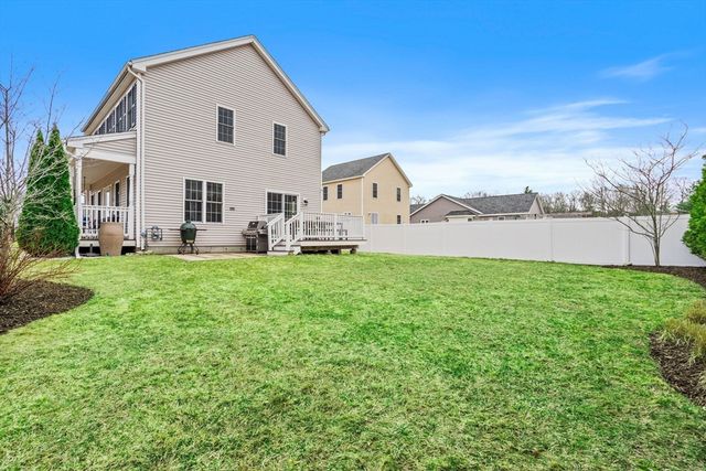 2 Northern Lights Way, Bellingham, MA 02019