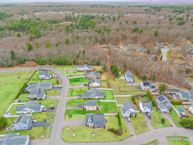 2 Northern Lights Way, Bellingham, MA 02019