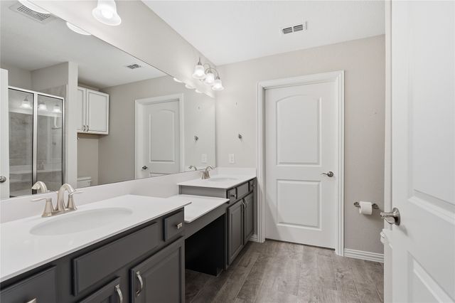 804 Freedom Lane, Little Elm, TX 76227