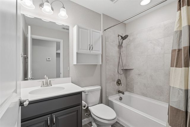 804 Freedom Lane, Little Elm, TX 76227