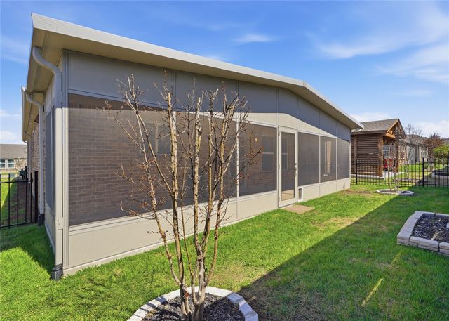 804 Freedom Lane, Little Elm, TX 76227