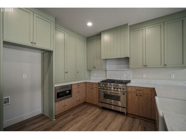 7532 Lennox Ln Ne, Keizer, OR 97303