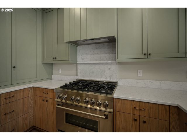 7532 Lennox Ln Ne, Keizer, OR 97303