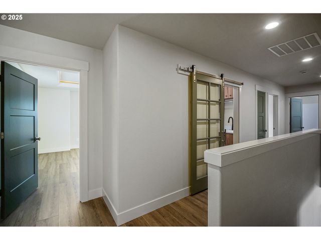 7532 Lennox Ln Ne, Keizer, OR 97303