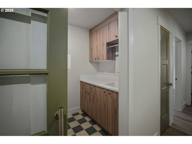 7532 Lennox Ln Ne, Keizer, OR 97303