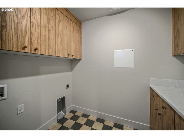 7532 Lennox Ln Ne, Keizer, OR 97303