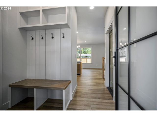 7532 Lennox Ln Ne, Keizer, OR 97303