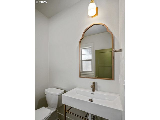 7532 Lennox Ln Ne, Keizer, OR 97303