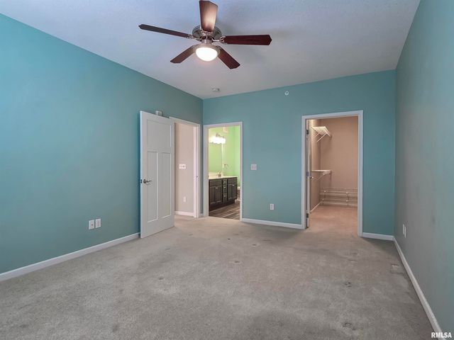 2592 MIDDLE Road, Bettendorf, IA 52722