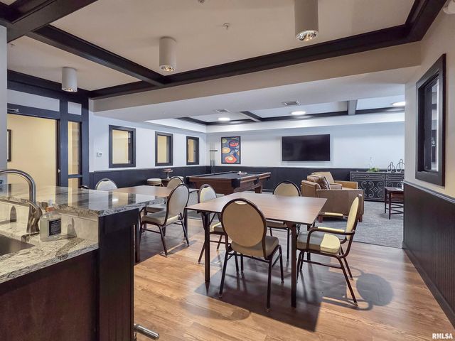 2592 MIDDLE Road, Bettendorf, IA 52722