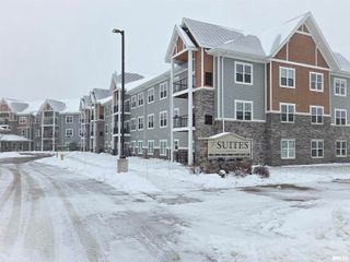 2592 MIDDLE Road, Bettendorf, IA 52722