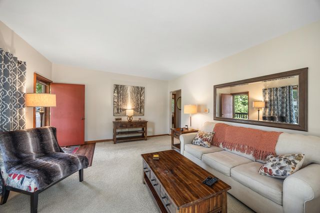 11959 Portage Lake Avenue, Putnam Twp, MI 48169