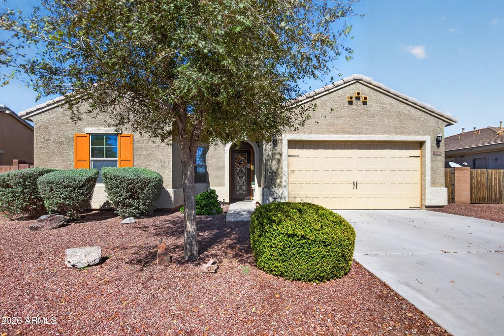 18576 W KENDALL Street, Goodyear, AZ 85338 — photo 4