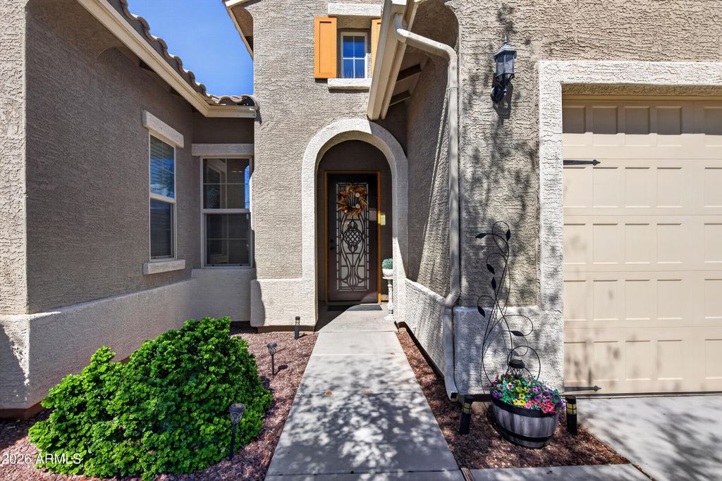 18576 W KENDALL Street, Goodyear, AZ 85338 — photo 5