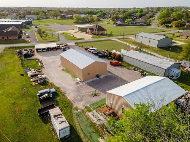 3231 Walnut Creek Parkway, Granbury, TX 76049