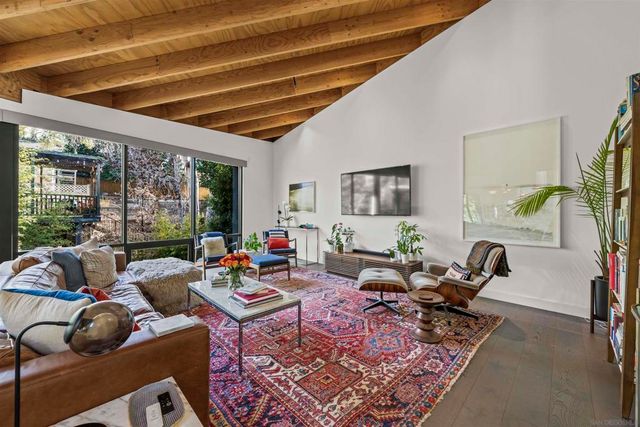 3784 8th Ave, San Diego, CA 92103