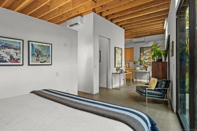 3784 8th Ave, San Diego, CA 92103