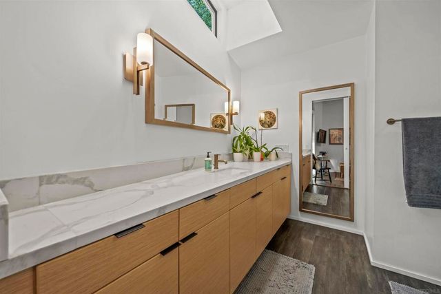 3784 8th Ave, San Diego, CA 92103