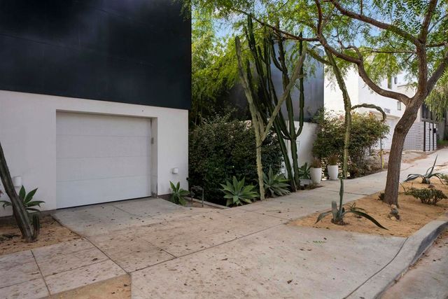 3784 8th Ave, San Diego, CA 92103