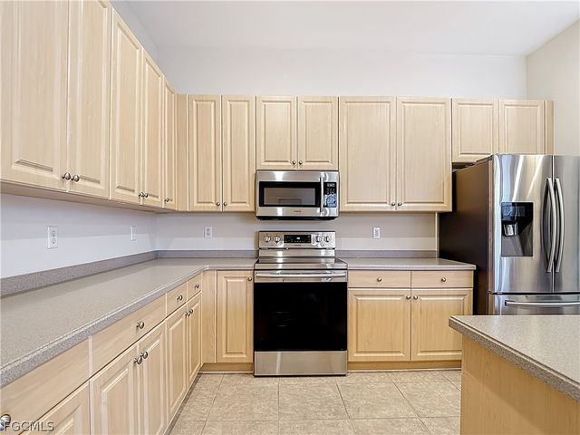 5710 Kensington LOOP, Fort Myers, FL 33912