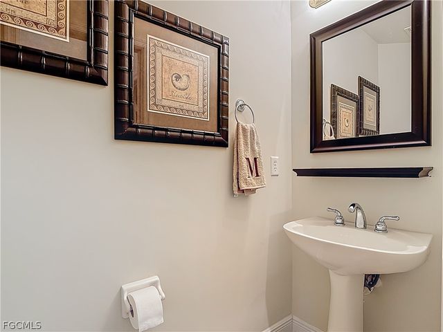 5710 Kensington LOOP, Fort Myers, FL 33912