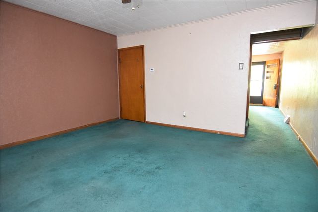 613 E 19th Ave, Munhall, PA 15120