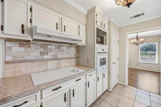 2433 Pinehurst Lane, Mesquite, TX 75150