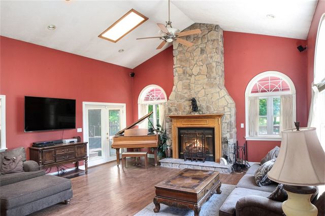 746 State Route 380, Washington Twp, PA 15668