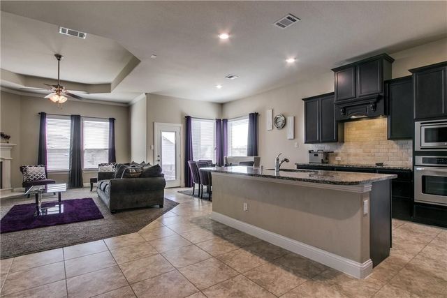 552 Winnetka Drive, Oak Point, TX 75068