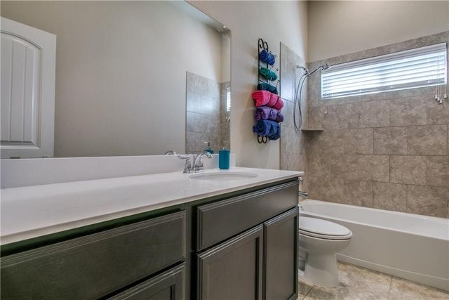 552 Winnetka Drive, Oak Point, TX 75068